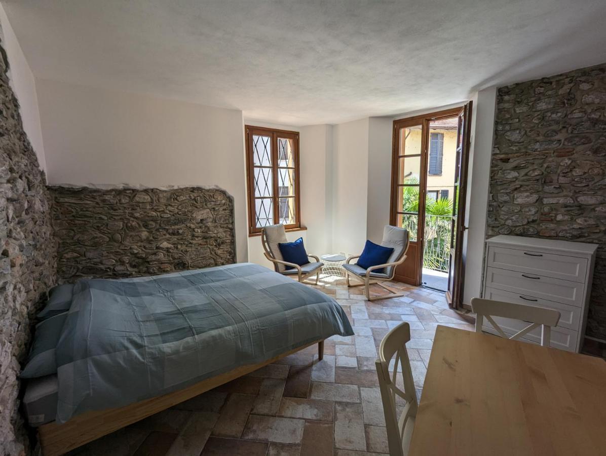 Antica Osteria Apartments Dongo Bagian luar foto