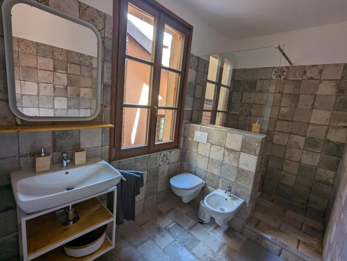 Antica Osteria Apartments Dongo Bagian luar foto